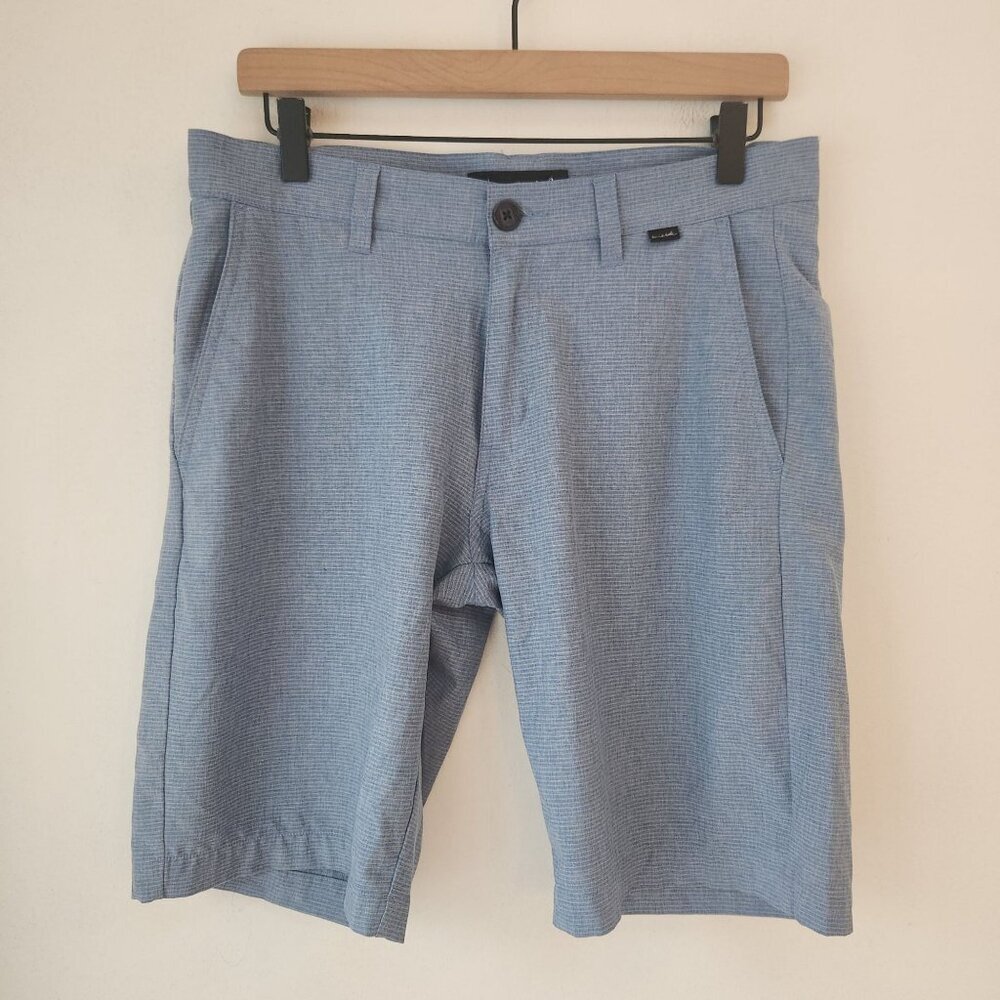 Travis Mathew Blue Chino Shorts Golfing Business Casual Performance Wear 32